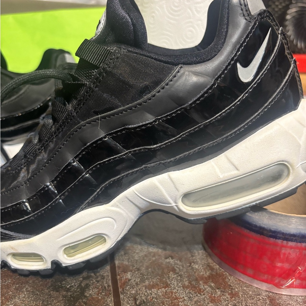 Nike Air Max 95 Black and Gray Sneakers